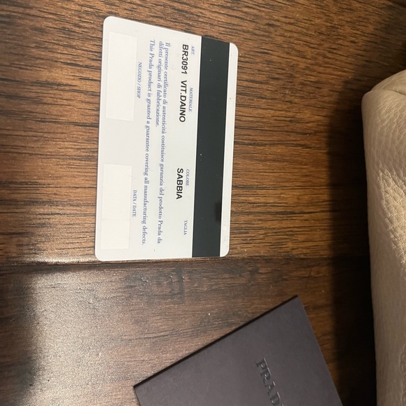 PRADA Bag - Mint Condition - Picture 5 of 8